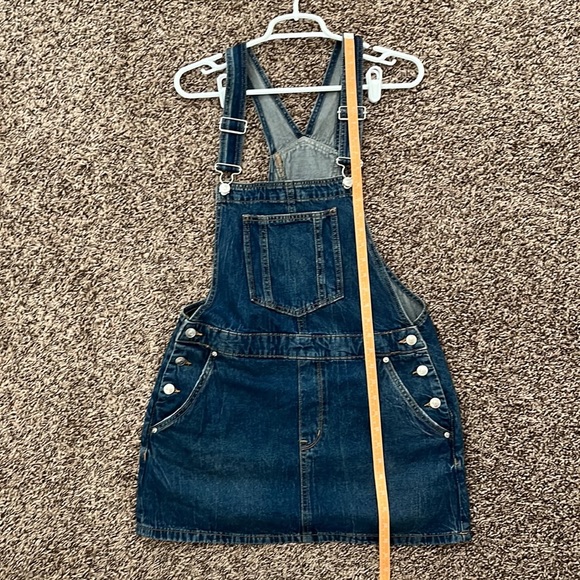 H&M Divided Overall Denim Dress - Picture 6 of 7